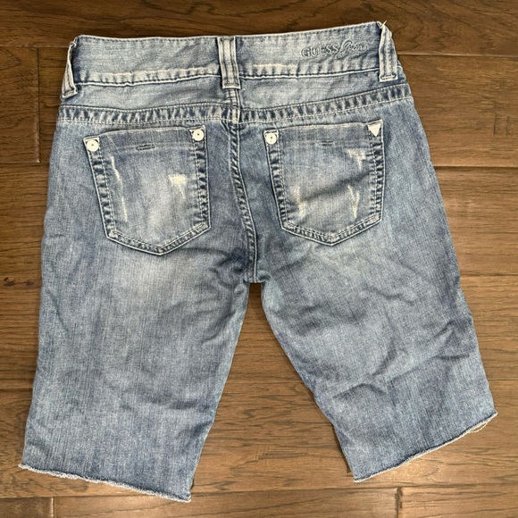 Guess Shorts - Picture 2 of 8